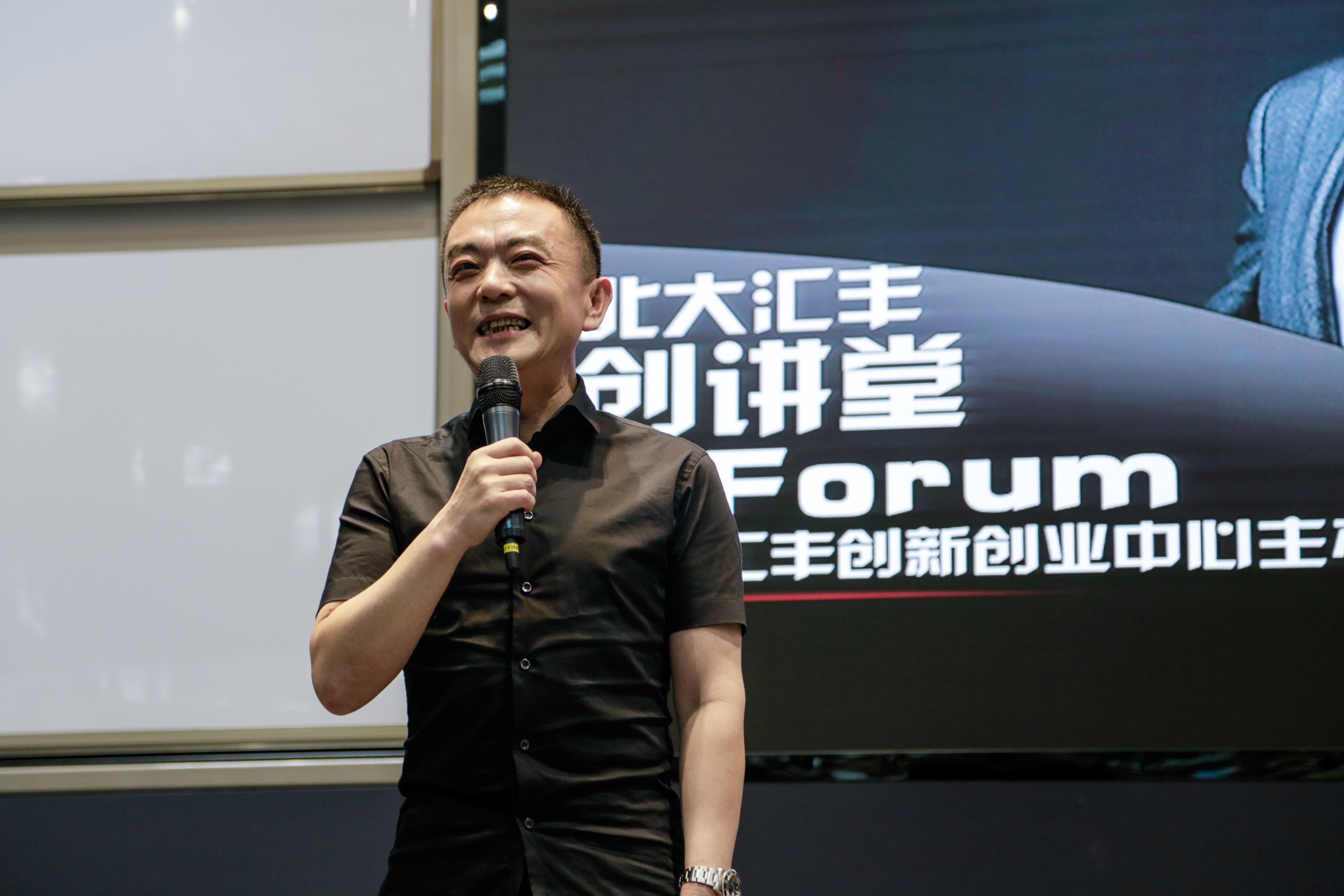 PG电子·仿照器(试玩游戏)官方网站